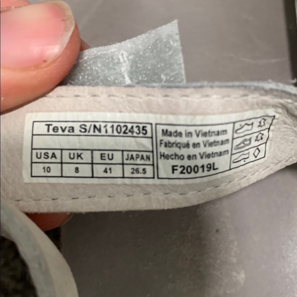 Teva Midform Gray White Sandals Size 10 - Picture 9 of 9